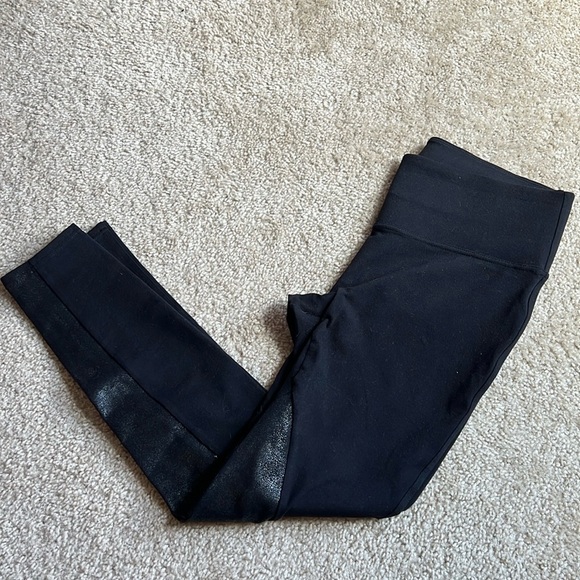 SPANX Pants - Spanx black metallic panel leggings pull on size large